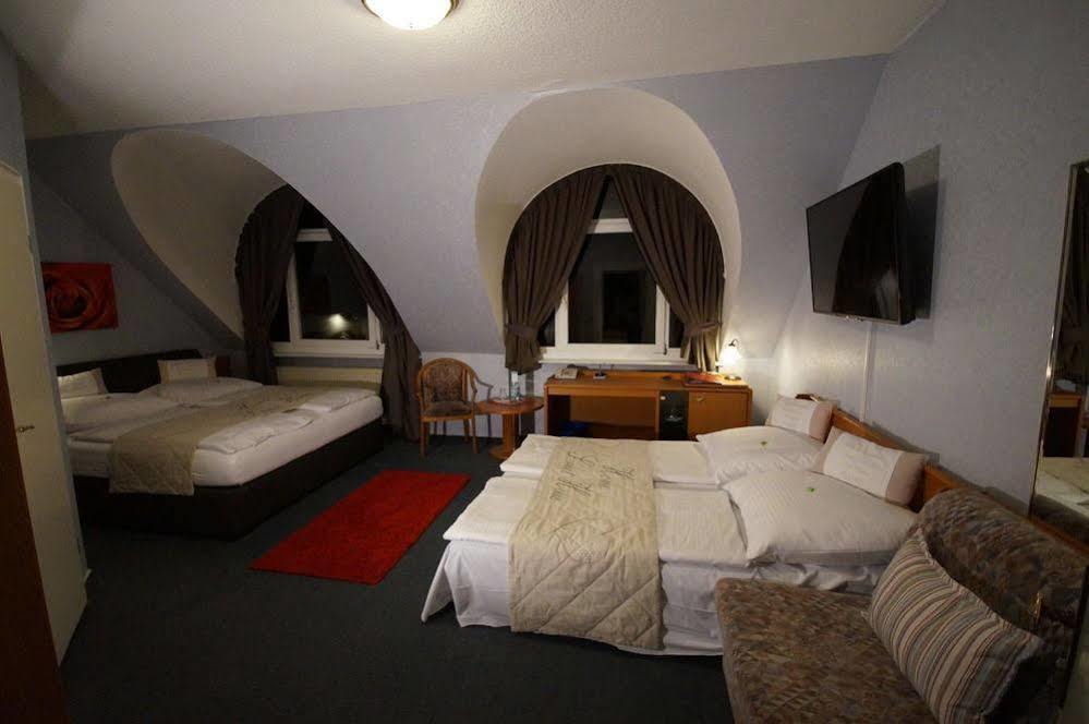 Hotel Bauschheimer Hof Rüsselsheim Εξωτερικό φωτογραφία