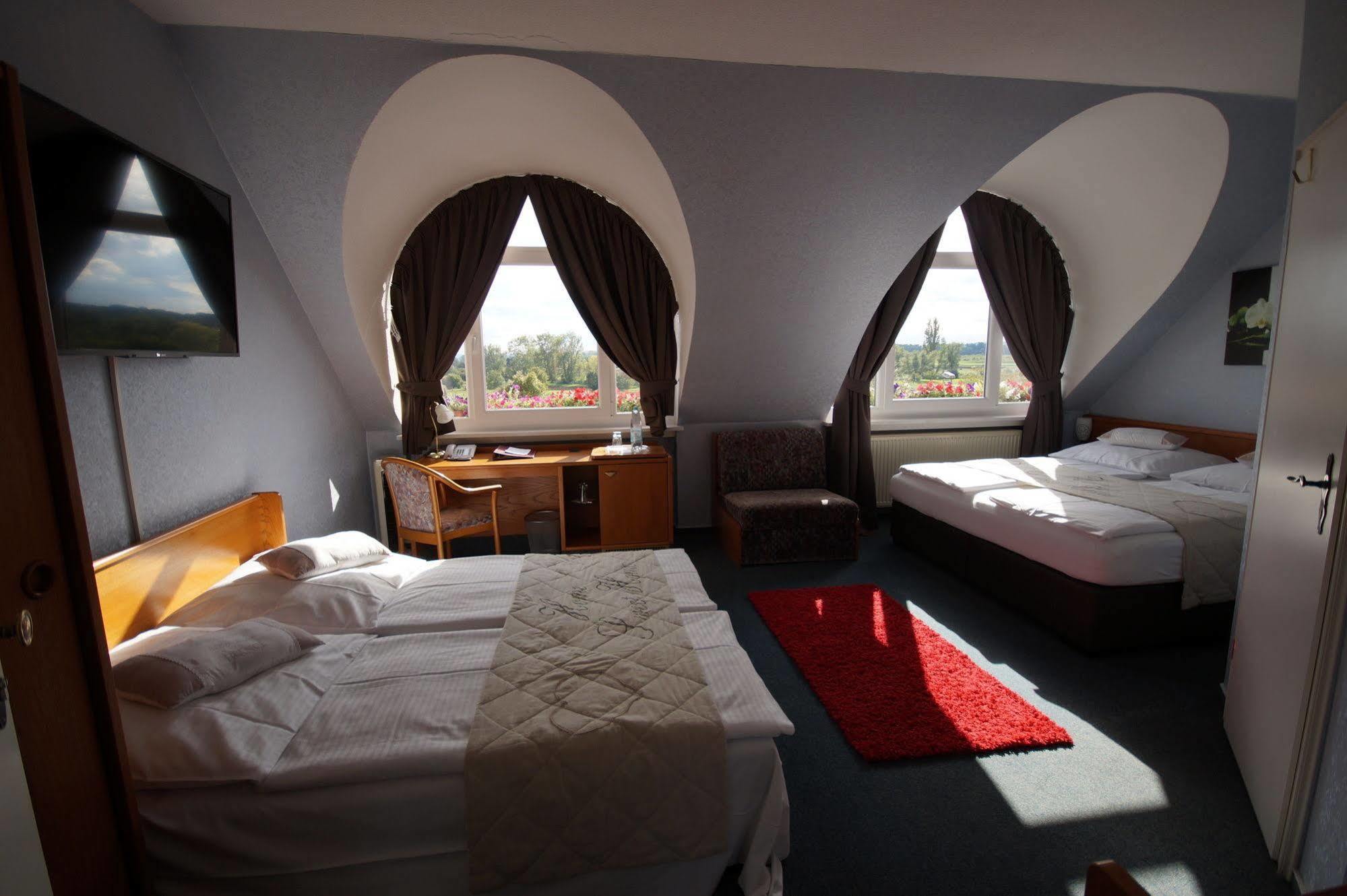 Hotel Bauschheimer Hof Rüsselsheim Εξωτερικό φωτογραφία