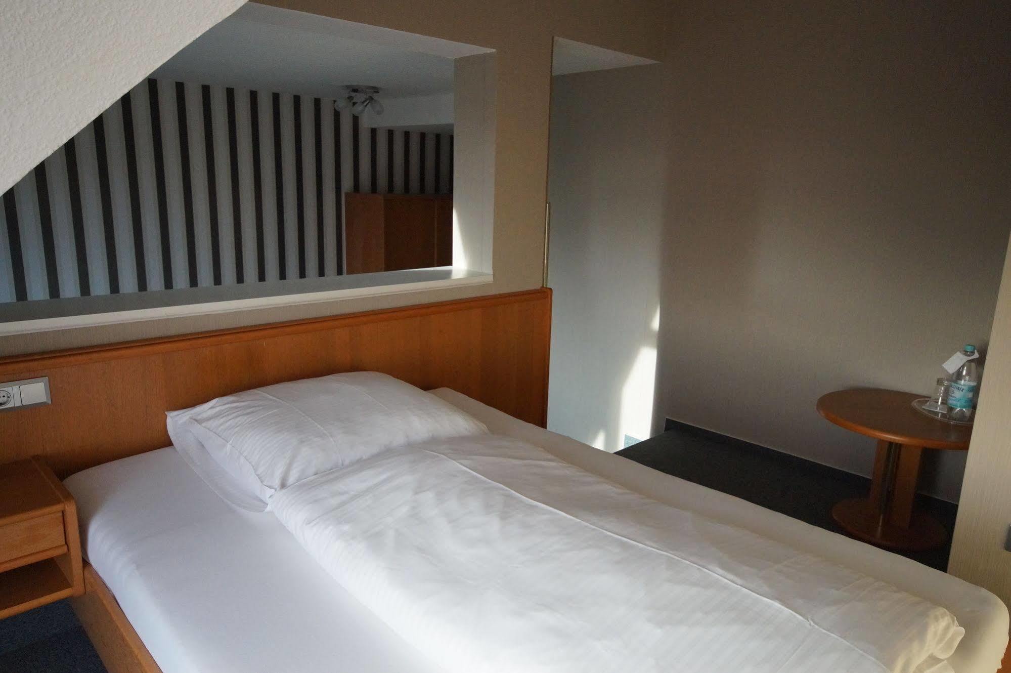 Hotel Bauschheimer Hof Rüsselsheim Εξωτερικό φωτογραφία